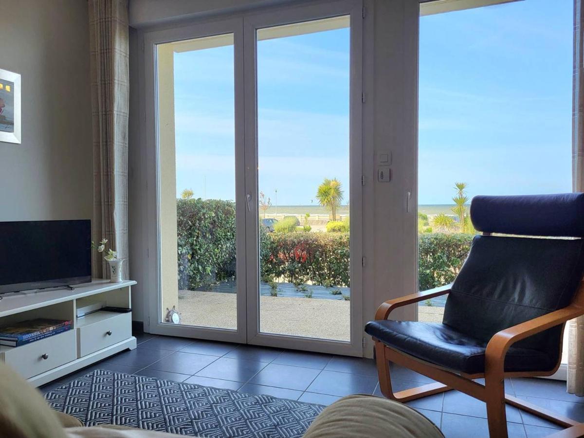 Appartement Rez-De-Jardin, Front De Mer, 4 Pers, Calme, Wifi Gratuit - Fr-1-465-46 Merville-Franceville-Plage Exterior photo